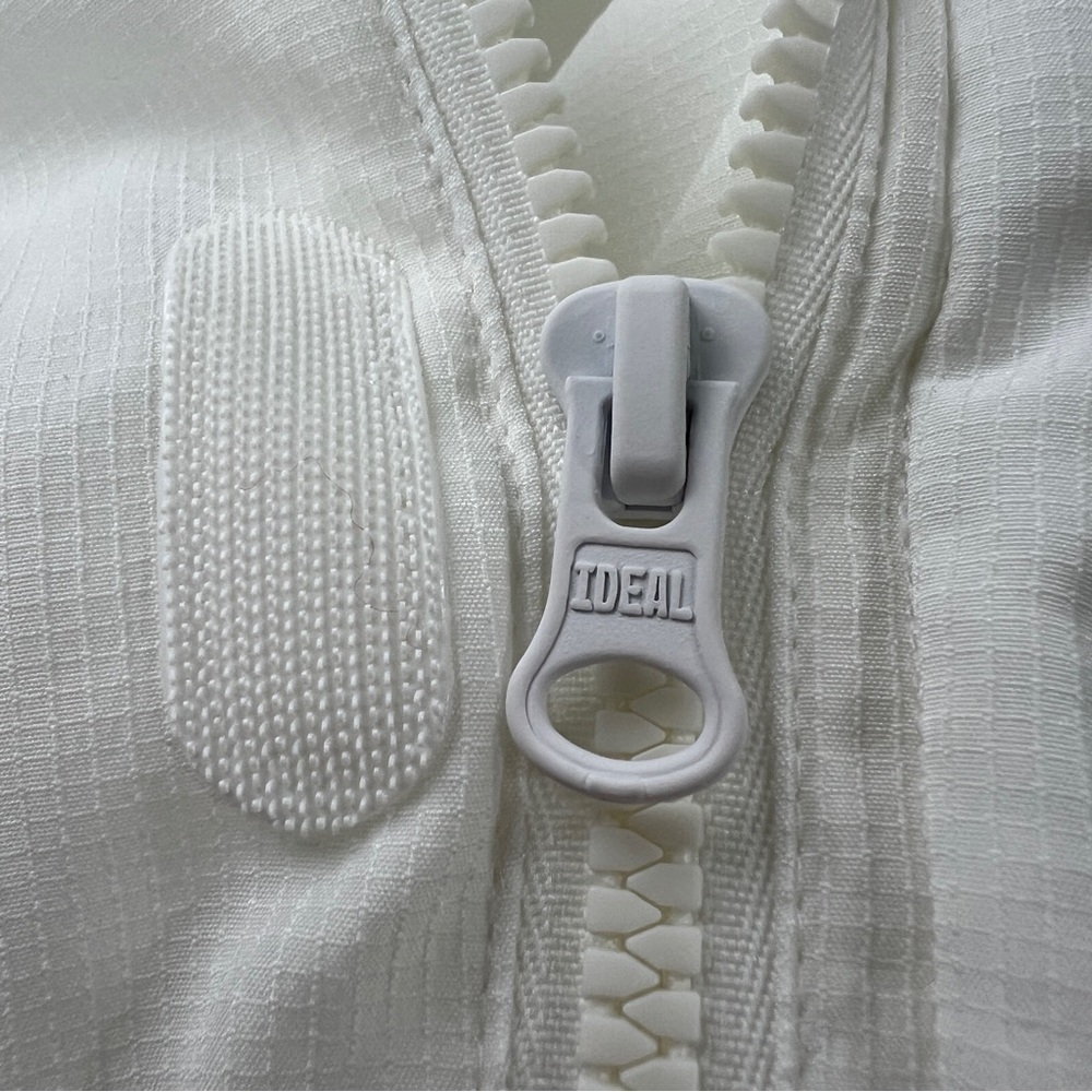 Adidas Parley LONDON Jacket - Picture 11 of 14